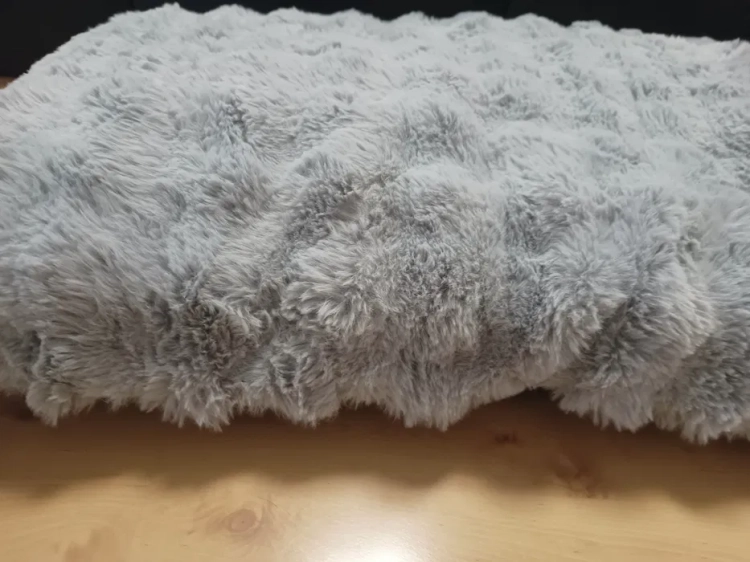 Puszysty materac uspokajający legowisko antystresowe dla psa Bingo Paw rozmiar XL
