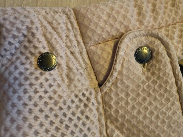 Ergonomiczne jasnoróżowe nosidełko dla dziecka Momcozy PureHug Air Mesh