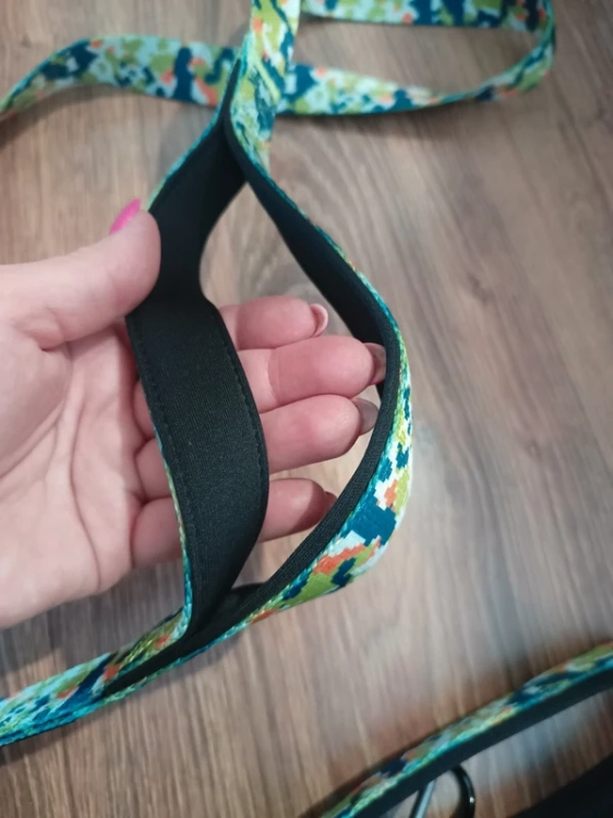 Czarna regulowana smycz dla psa bez użycia rąk TSPRO o długości 180 cm