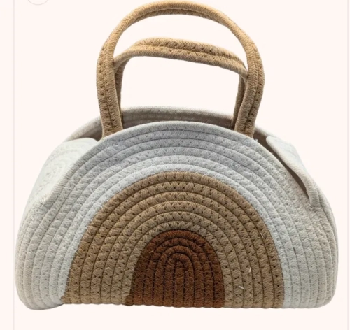 Pleciony bawełniany koszyk Tęcza w stylu Boho z dwoma uchwytami z liny