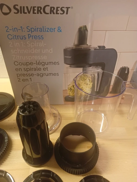 urządzenie 2w1 Silvercrest krajalnica spiralna i wyciskarka do cytrusów 80W
