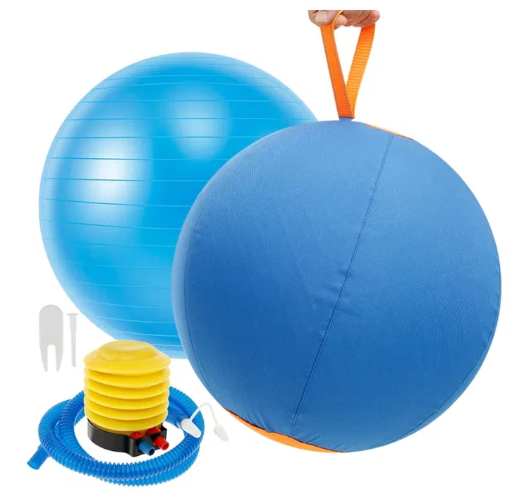 Niebieska piłka dla psa Herding Ball 65 cm w osłonie z żółtą pompką nożną