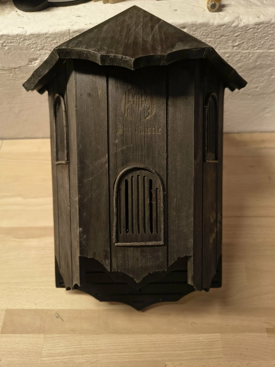 Duży czarny drewniany trzykomorowy domek dla nietoperzy VIREESR Bat House I