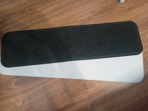 samoprzylepne-nakladki-na-schody-antracyt-76x20-zestaw-15-sztuk