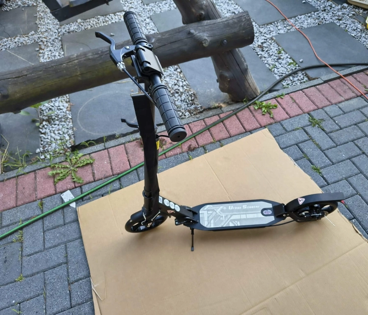 hulajnoga-urban-scooter-miejska-skladana-czarna-z-hamulcem-tarczowym