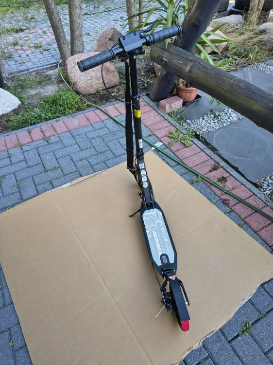 hulajnoga-urban-scooter-miejska-skladana-czarna-z-hamulcem-tarczowym