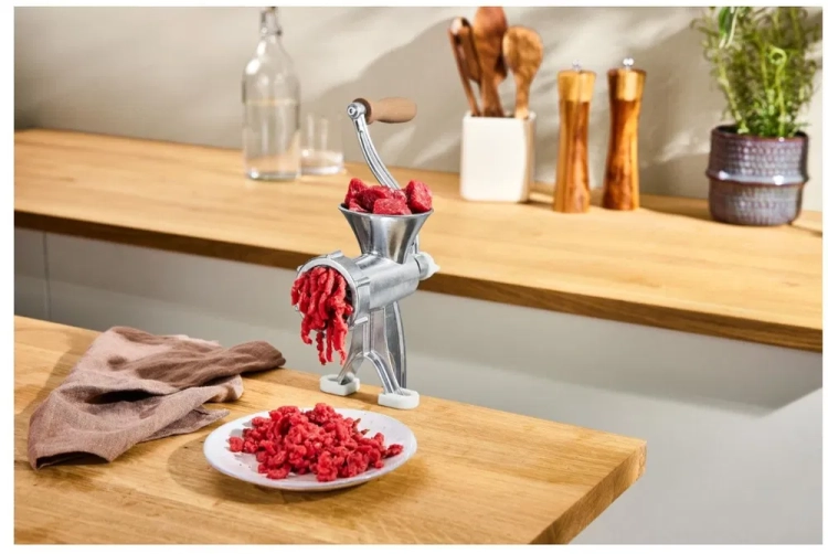 silvercrest-manual-mincer-reczna-maszynka-do-miesa-nadziewarka-ciastek-opakowanie