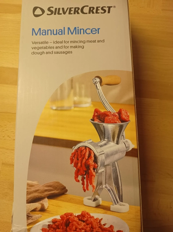 silvercrest-manual-mincer-reczna-maszynka-do-miesa-nadziewarka-ciastek-opakowanie