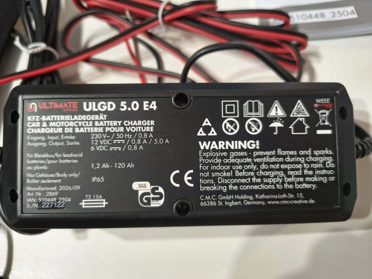 prostownik-mikroprocesorowy-ultimate-speed-ulgd-5-0-e4-6v-12v-zestaw