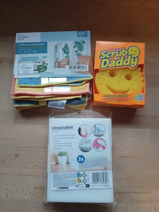 Zestaw akcesoriów do sprzątania ściereczki z mikrofibry gąbka scrub daddy i magiczne gąbki gem-ewa-mariusz.pl