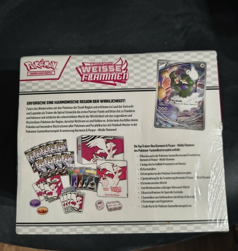 Oryginalnie zafoliowany zestaw kart kolekcjonerskich Pokémon Karmesin i Purpur Weisse Flammen Top Trainer Box wersja niemiecka gem-ewa-mariusz.pl