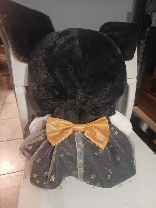 duza-maskotka-kuromi-45cm-my-melody-zlota-sukienka-gem-ewa-mariusz