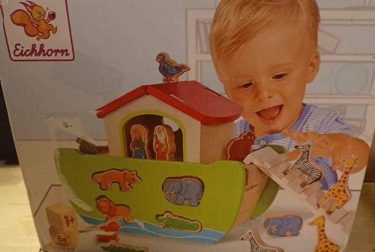 Nowa drewniana Arka Noego Eichhorn ze zwierzątkami figurkami i otworami sortera dla dzieci od 1 roku życia
