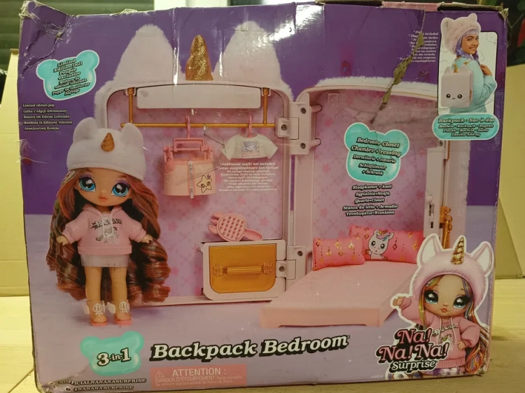 Nowy oryginalny zestaw lalka z plecakiem sypialnią Na Na Na Surprise 3w1 Backpack Bedroom Britney Sparkles w różowym uszkodzonym pudełku