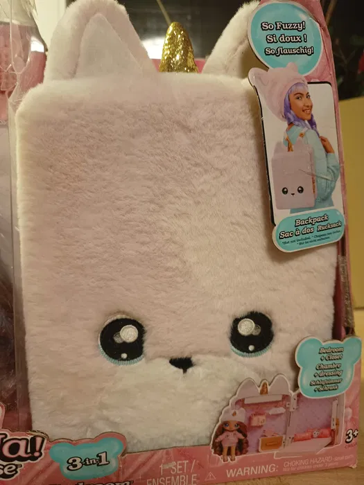 Nowy oryginalny zestaw lalka z plecakiem sypialnią Na Na Na Surprise 3w1 Backpack Bedroom Britney Sparkles w różowym uszkodzonym pudełku